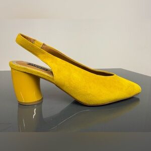 Jaggar Temped Curved Heel Yellow Suede Slingback Mules Pumps Heels